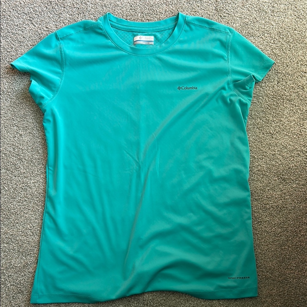 Columbia Women's Turquoise Top